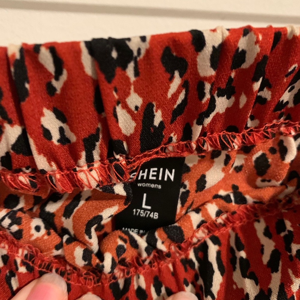 Skirt - Picture 3 of 3